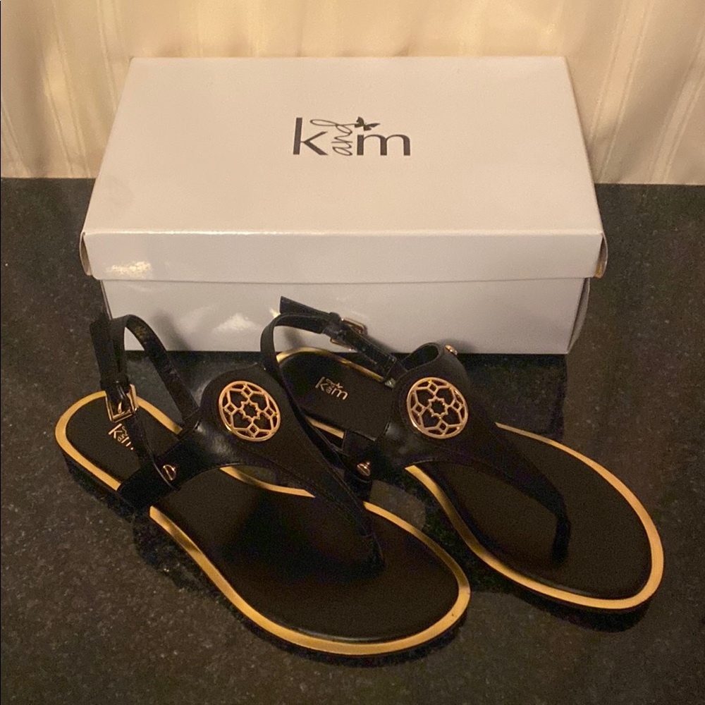 NEW K&M Black and Gold Sandals in Size 10